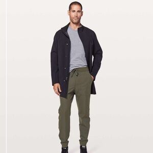 Men's Lululemon ABC Jogger in Dark Olive Size M
